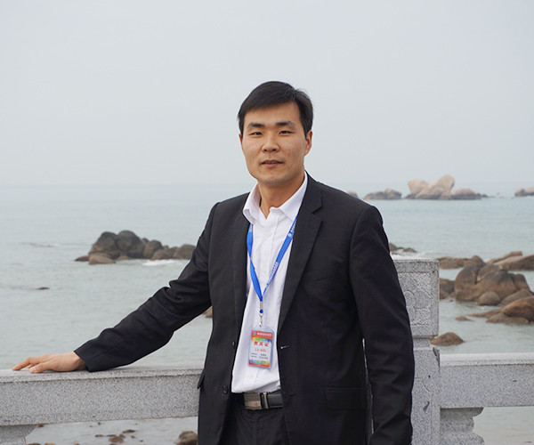 郑健.jpg
